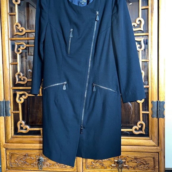 Alexander McQueen (42 IT) asymmetrical, wool long jacket, black, zippers, EUC. - Picture 3 of 16